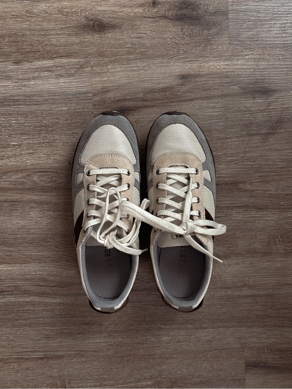 Diesel Women's Sneakers in Beige and Gray